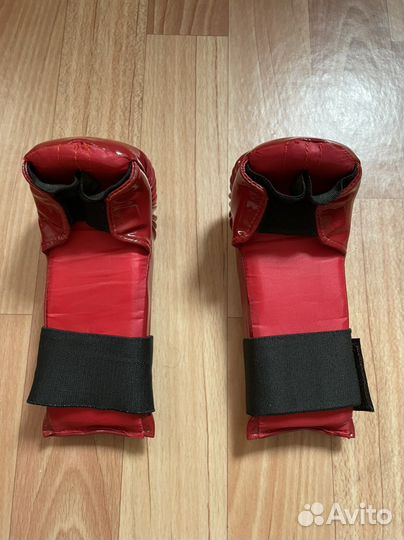 Перчатки (накладки) для каратэ