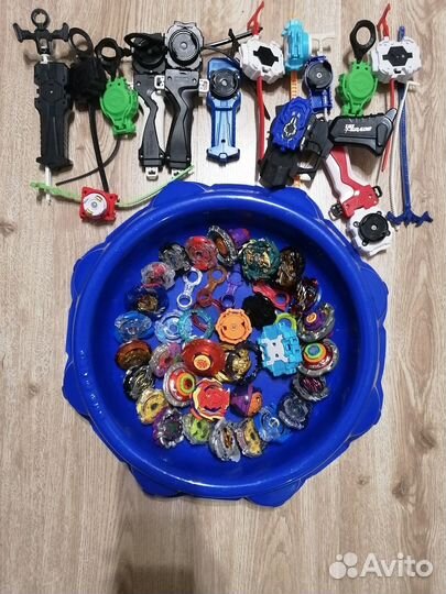 Бейблэйд Берст волчки и арена