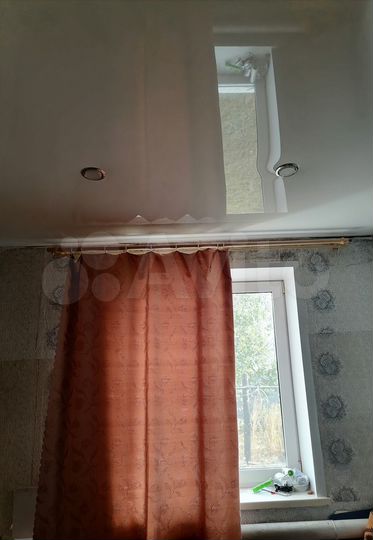 4-к. квартира, 52 м², 1/1 эт.