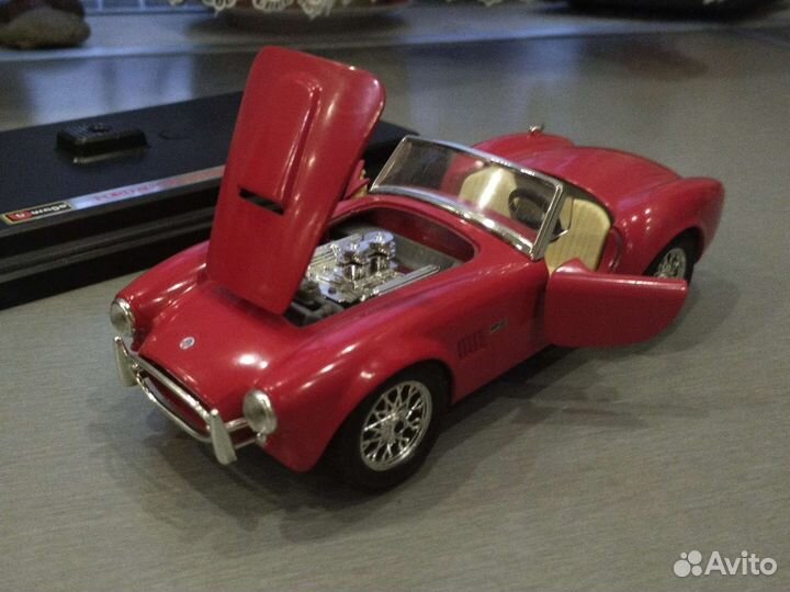 Коллекционная машинка Ford AC Cobra 427 (1965)