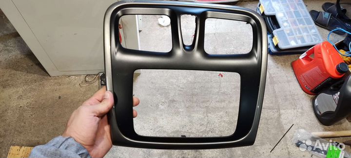 Головное устройство с рамкой Renault sandero 2