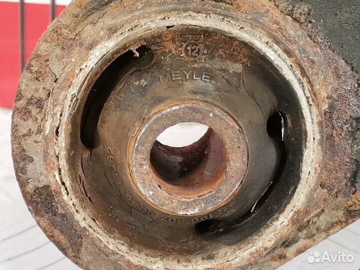 Рычаг передний левый Volkswagen Golf 3 1997