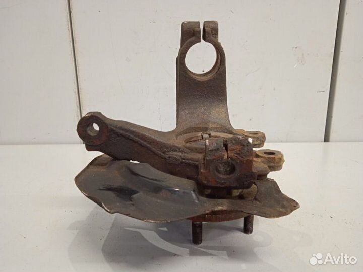 Кулак поворотный передний левый Mazda Mazda3 BL