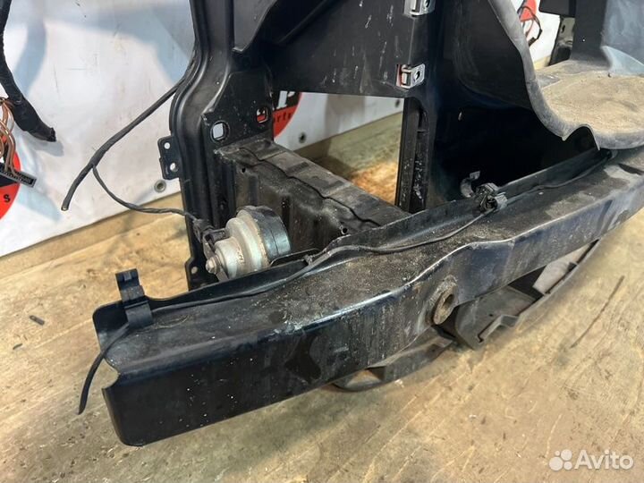 Панель радиаторов Bmw 3 E90