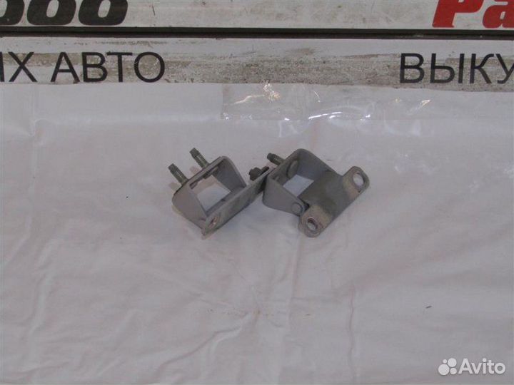 Петля двери багажника Hyundai Creta G4FG 2019