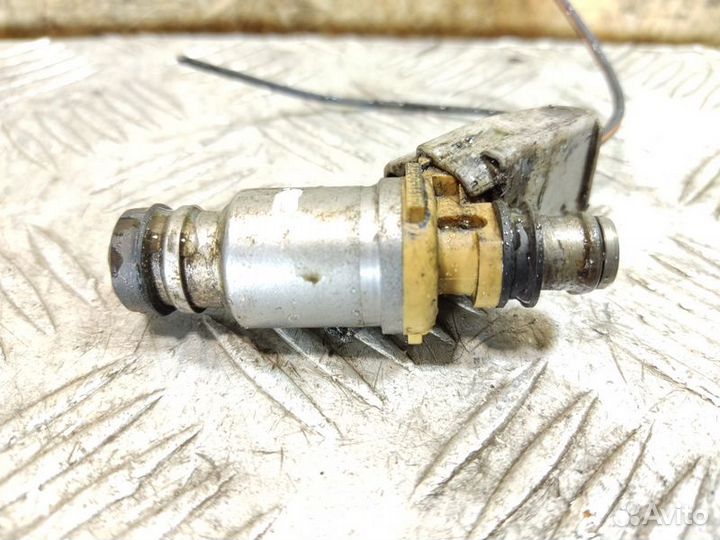 Форсунка двигателя Toyota Corolla e10