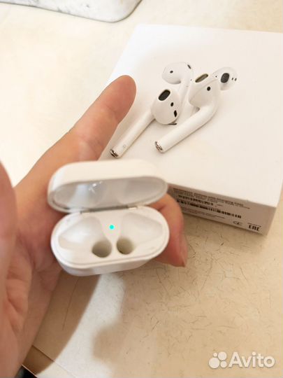 Наушники Apple AirPods 2