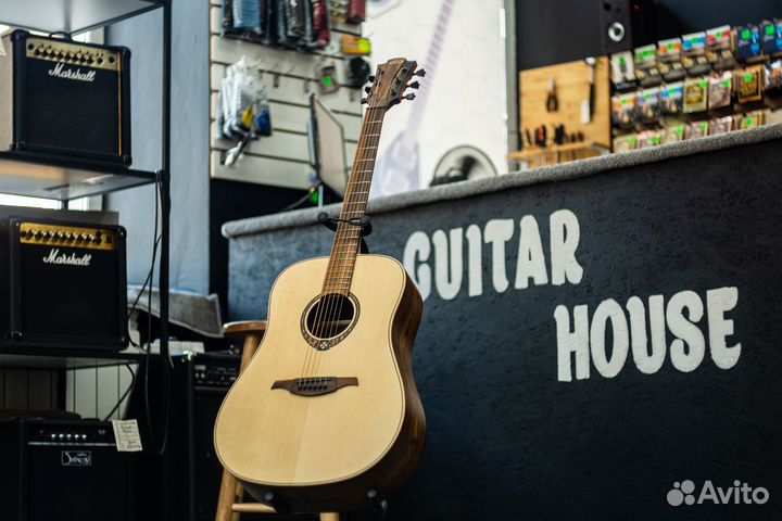 Гитара массив