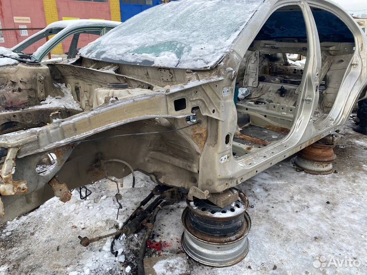 Боковина левая Chevrolet Epica седан 2.0 2009