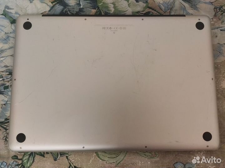 MacBook Pro 17, 8GB RAM, SSD+HDD