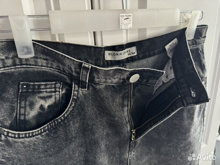 Джинсовая юбка миди с разрезами