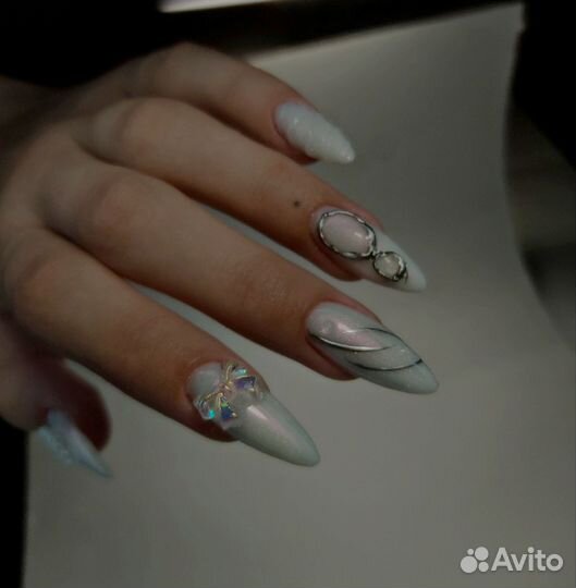 Маникюр/наращивание/окрашивание бровей