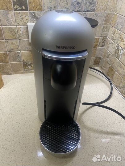 Кофемашина капсульная Nespresso Vertuo Plus