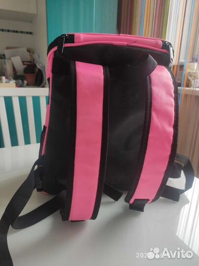 Переноска-рюкзак для кошек и собак мелких пород