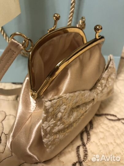 Клатч, корона, перчатки