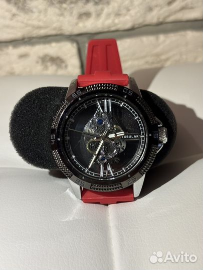 Наручные часы скелетоны