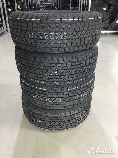 Tourador Winter Pro TSS1 235/55 R19 105T