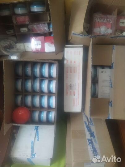 Извещатели охранные, пожарные и блоки питания