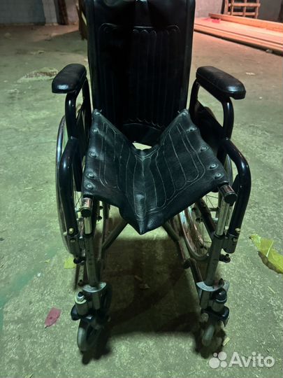Инвалидная коляска