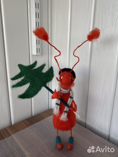 Валяный таракан валяная игрушка из шерсти