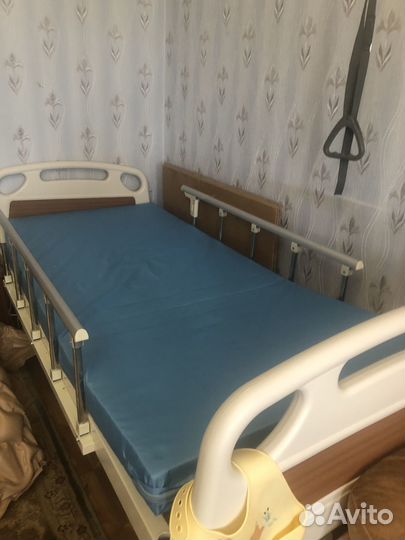 Медицинская кровать для лежачих больных