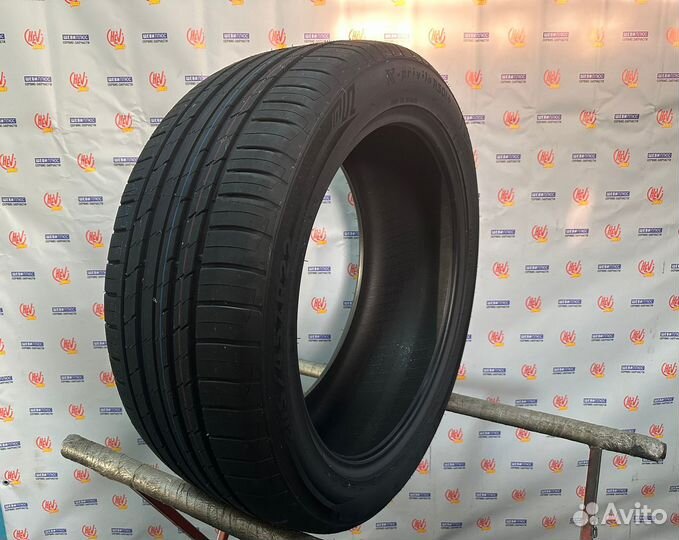 Tracmax X-Privilo AT01 285/45 R22 114Y