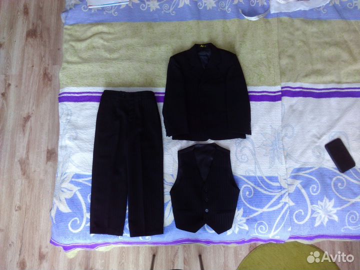 Костюм на мальчика в идеальном состоянии