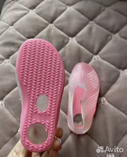 Круг для плавания с навесом для малышей