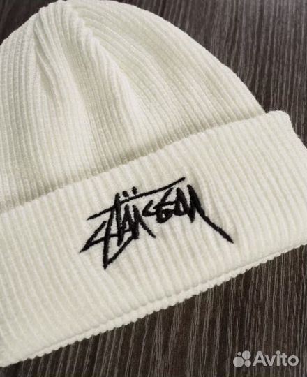 Зимняя шапка stussy