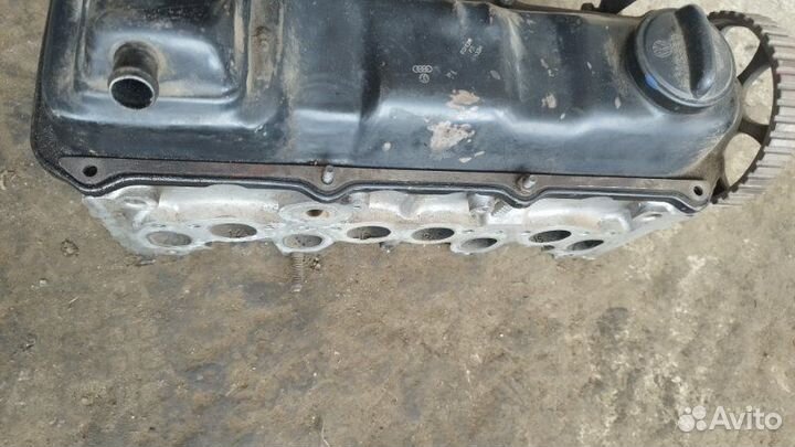 Головка блока цилиндров Volkswagen Passat B3