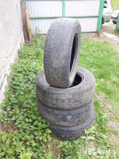 Bridgestone Dueler A/T 265/65 R17