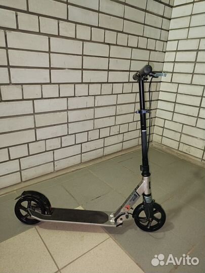 Самокат с ручным тормозом Oxelo mid 9