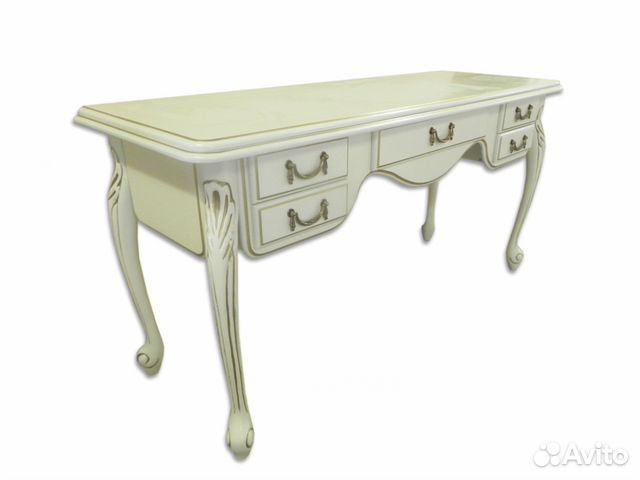 Туалетный столик 