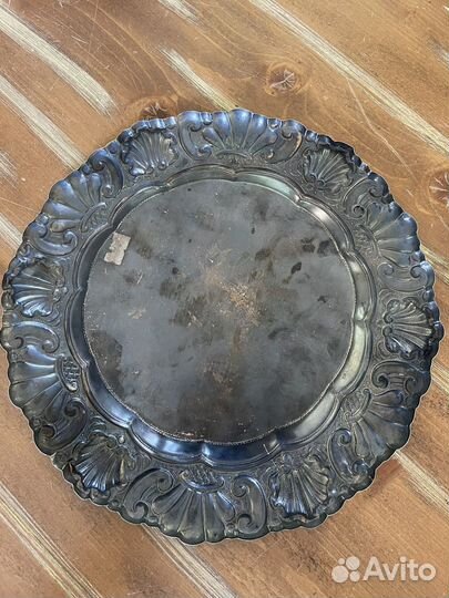 Серебряная тарелка