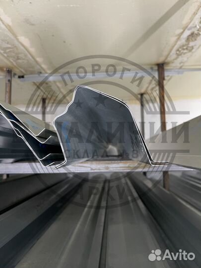 Ремонтный порог правый Daihatsu Move