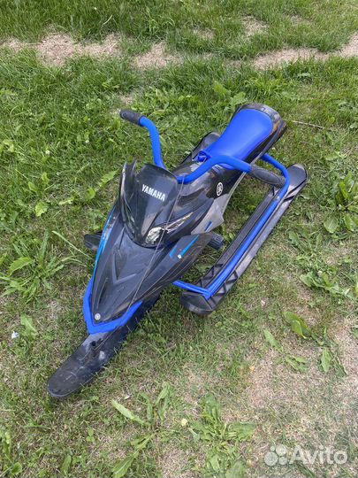 Снегокат Yamaha Apex Snow Bike, мягкое сиденье
