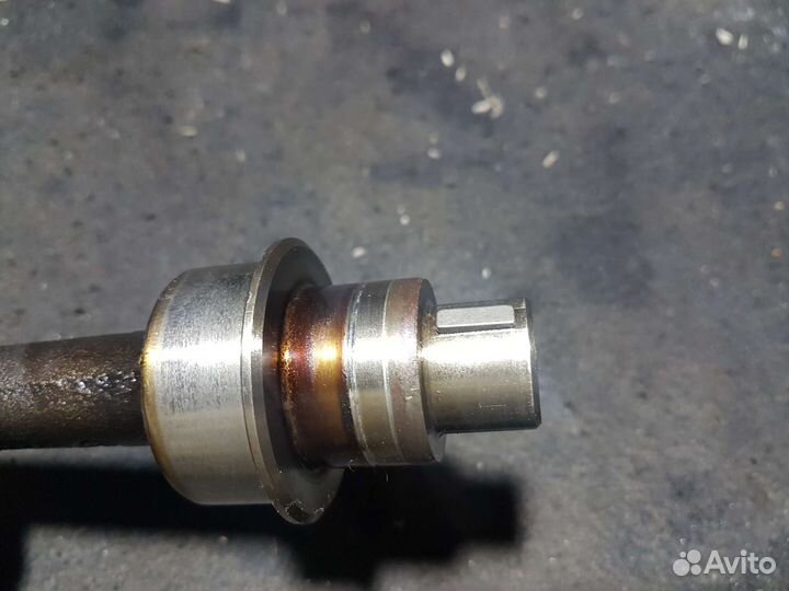 Привод насоса Volkswagen passat b3 1.6 1F