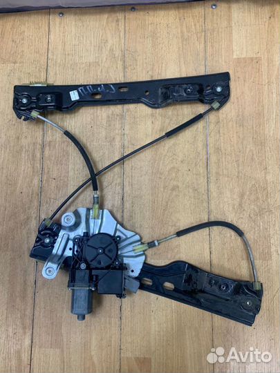 Стеклоподъемник передний правый Opel Astra J