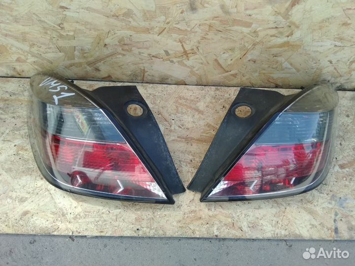 Задние фонари Опель Астра Н GTC