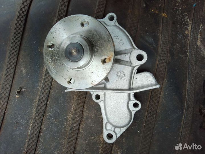 Водяная помпа toyota Карина е