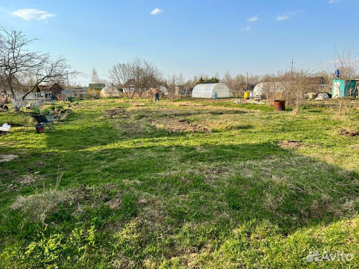 Вспашка земли трактором, расчистка участка