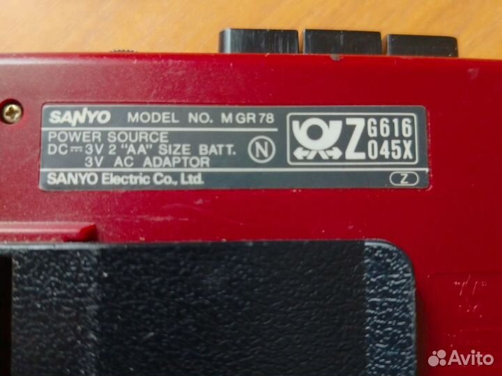 Кассетный плеер с радио Sanyo mgr78