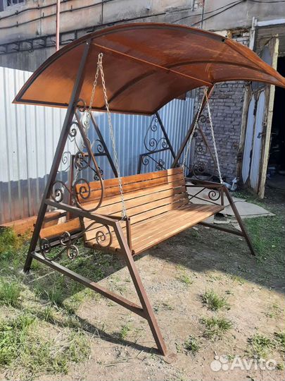 Садовые качели новые