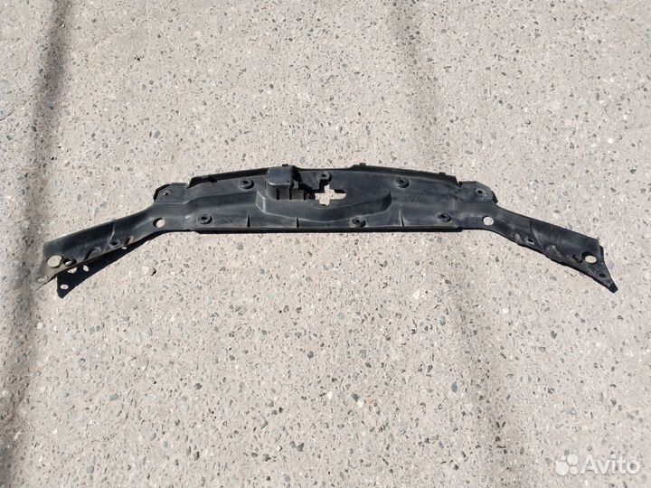 Накладка замка капота Honda Accord 7