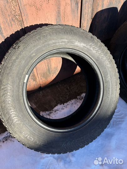 Nokian Tyres Hakkapeliitta 8 SUV 215/65 R16 102T