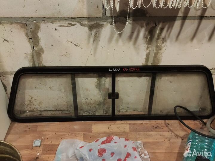 Переднее стекло кунга