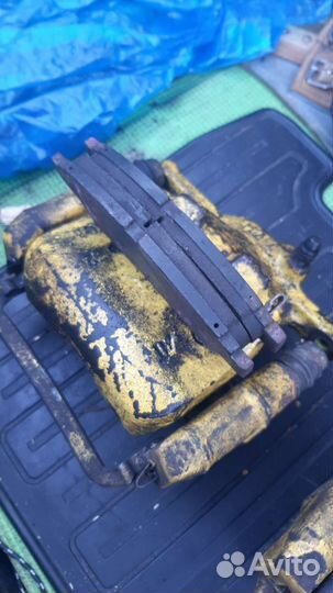 Пара суппортов передних Toyota Mark2 Cresta Chaser