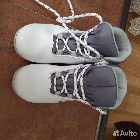 Лыжные ботинки 32 размер