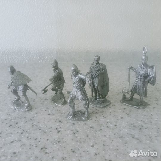 Модели оловянных солдатиков, в ассортименте