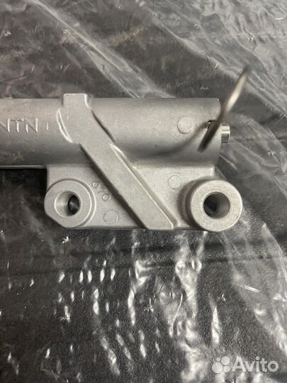 Натяжитель ремня грм NTN HAT256-3